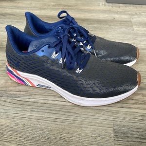 Like New Worn Once Nike Zoom Pegasus 35 Size 8